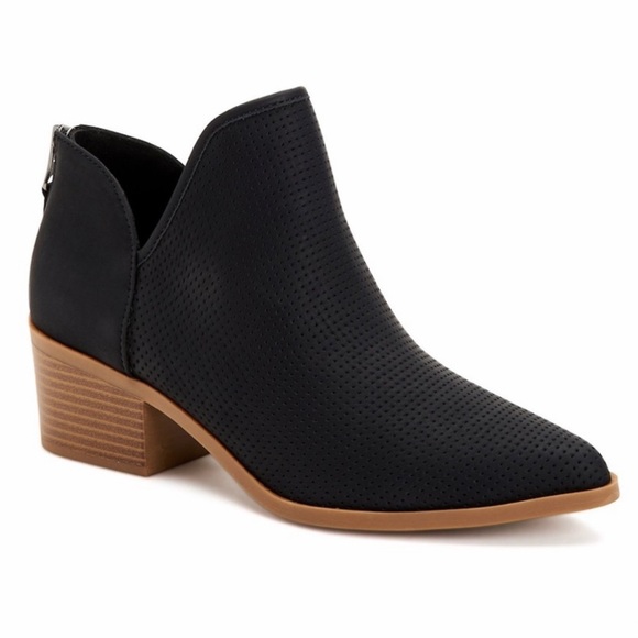Women's Black Heeled Ankle Boots - Picture 1 of 14